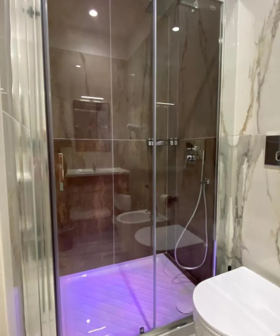 Napoli Station Rooms Guest house